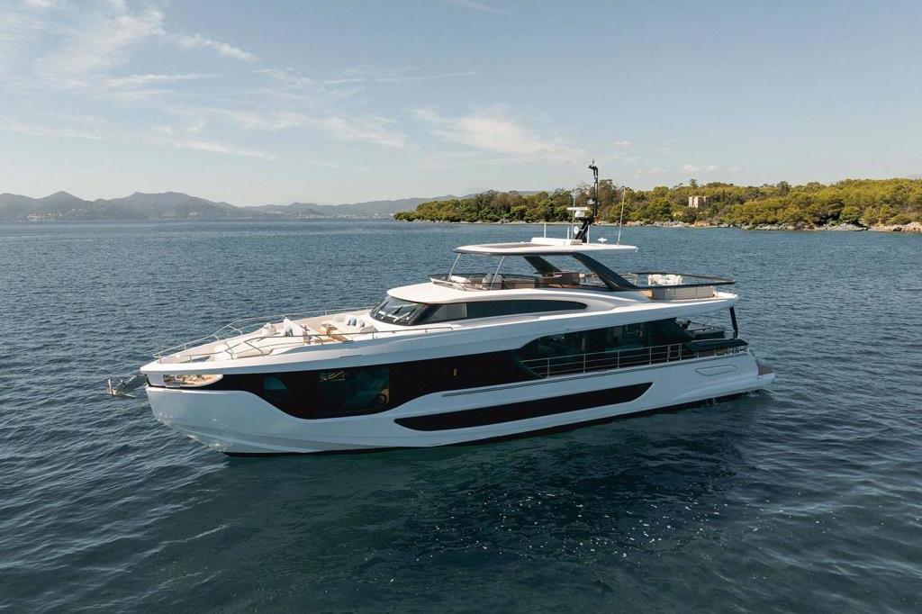 Azimut Grande 26M