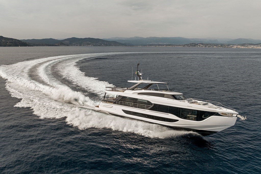 Azimut Grande 26M