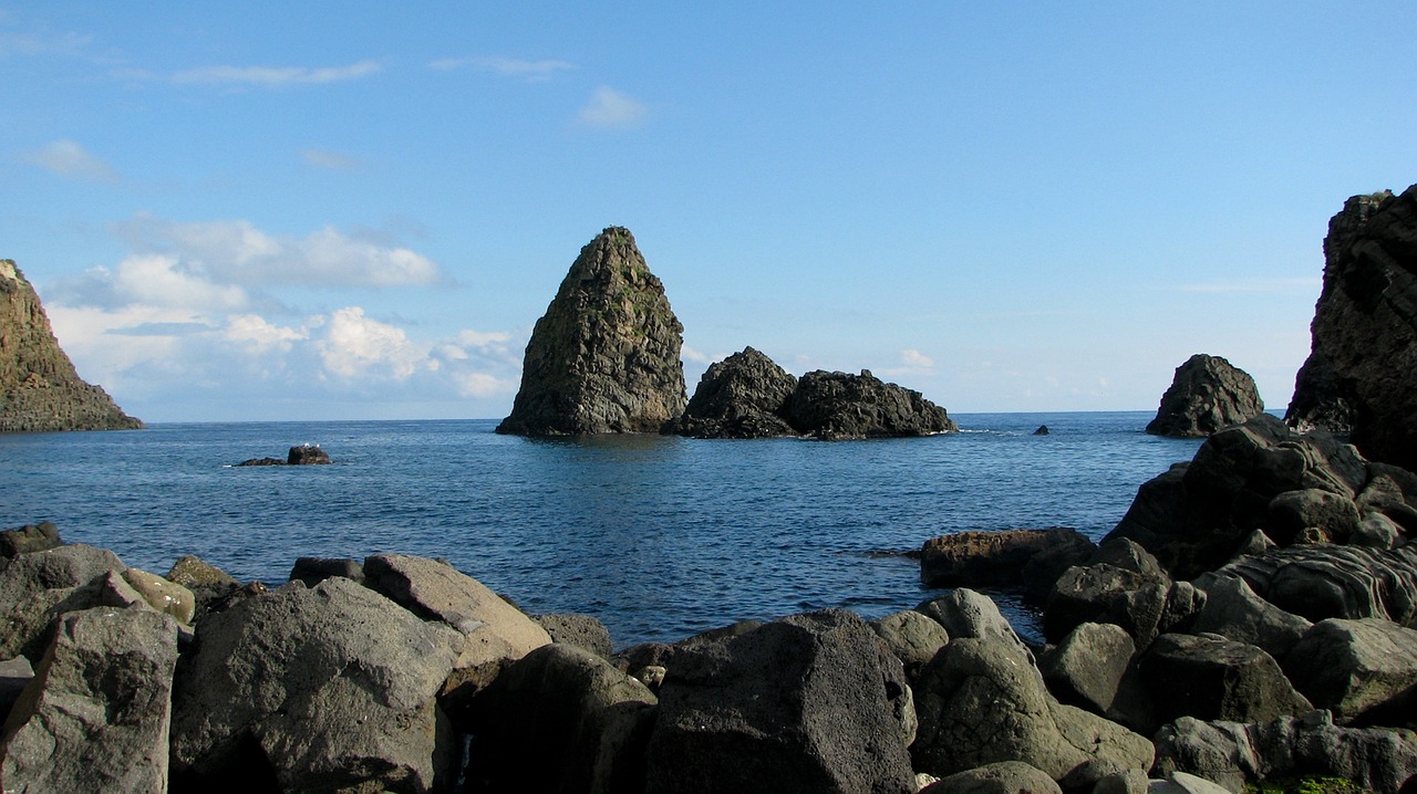 Taormina, Acitrezza and Cyclops Island